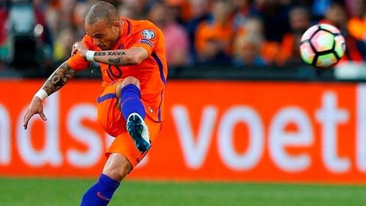 Sneijder'in menajeriden ayrılık açıklaması