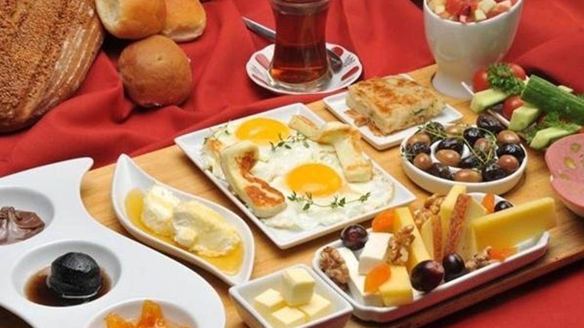 'Ramazan sonrası aşırı gıda tüketmeyin' uyarısı