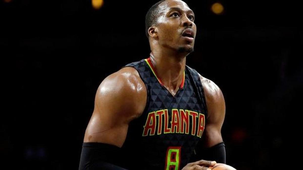 Dwight Howard takasla Hornets'ta