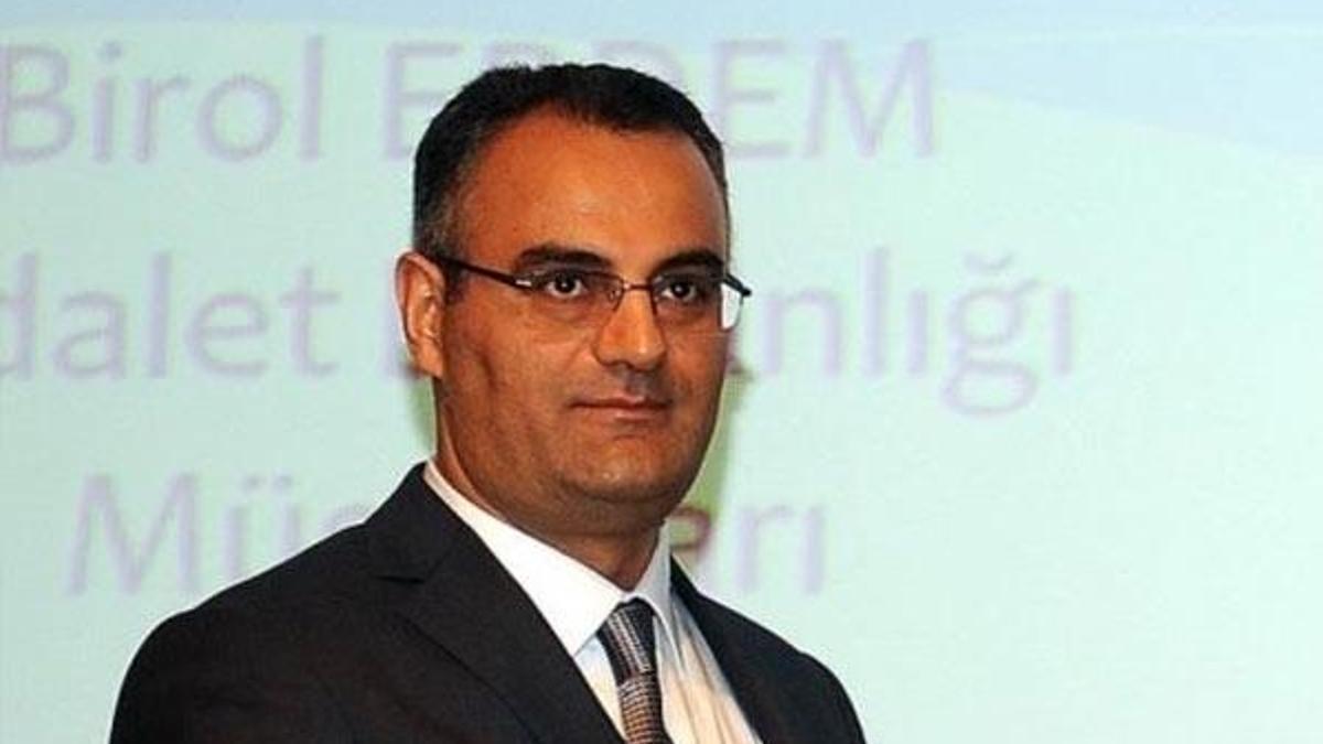 Eski Adalet Bakanlığı Müsteşarı Erdem Ankara Adliyesinde