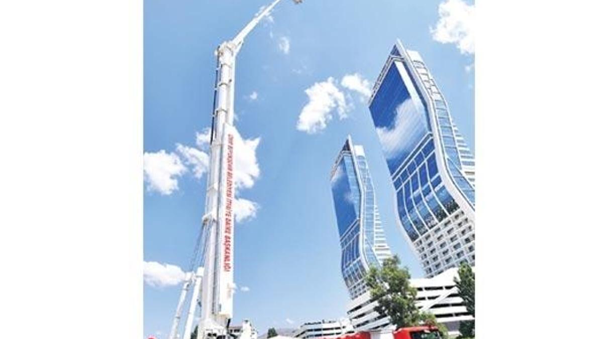 104 metrelik yangın merdiveni