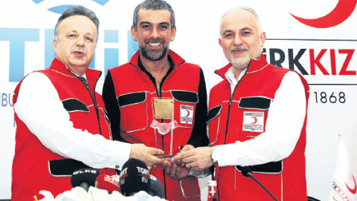 Türk Kızılayı’na yanmayan kıyafet