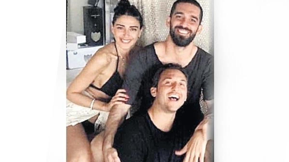 Yüzler gülüyor