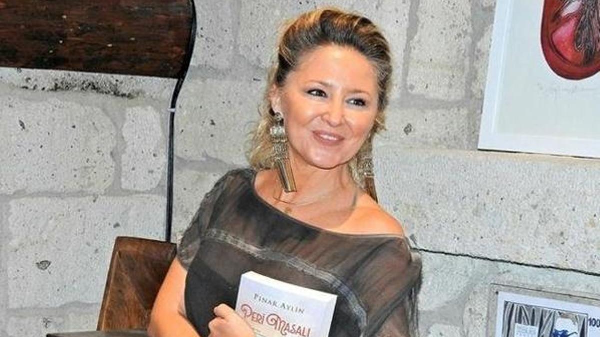 Pınar Aylin'in kızı annesini geçti!