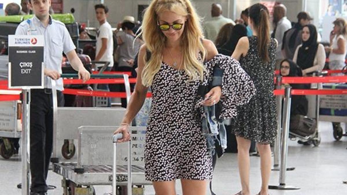 'Mini'li Meryem Uzerli nefes kesti!