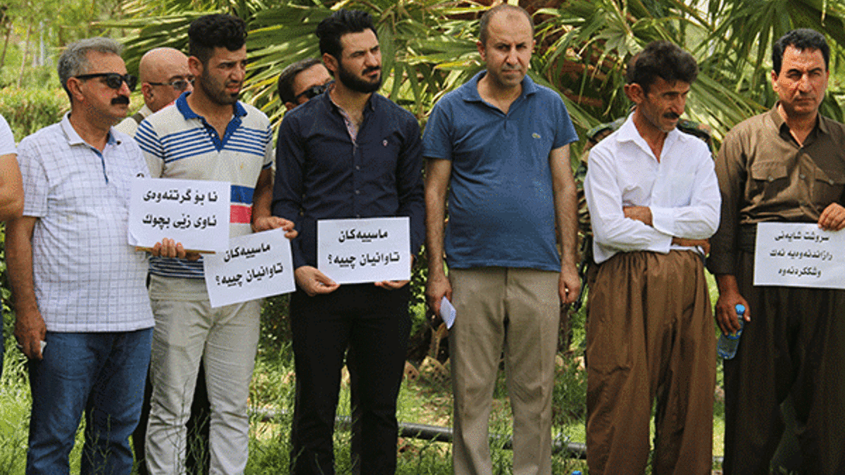 Su krizi! Iraklılar İran'ı protesto etti!