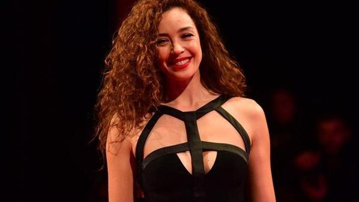 Azra Akın’dan Marilyn Monroe pozu!