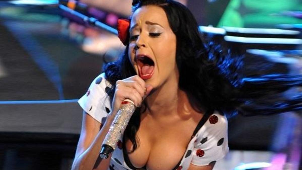 Katy Perry’den Niall Horan'a: Annen yaşındayım