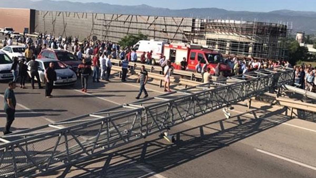 Bursa-Ankara karayolu kaza nedeniyle ulaşıma kapandı