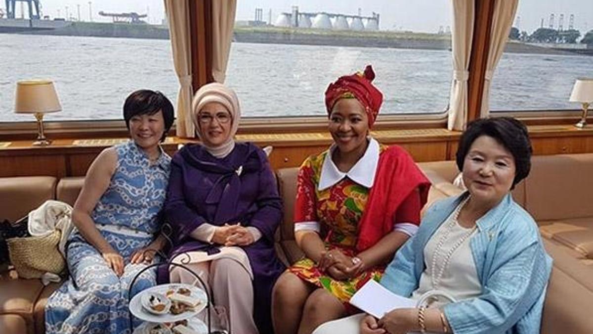 Emine Erdoğan, Hamburg'da lider eşleri programına katıldı