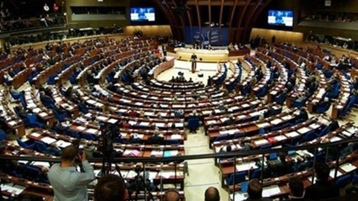 Nükleer silahları yasaklayan anlaşma BM'de kabul edildi