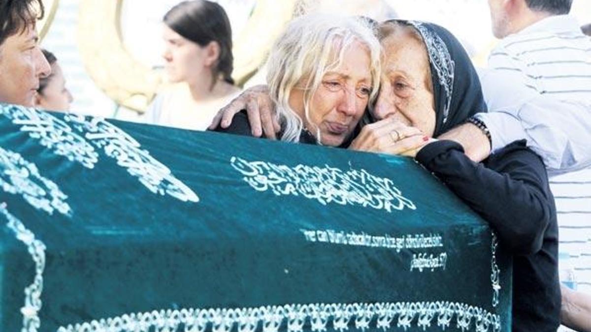 Galip Tekin’i öğrencileri uğurladı