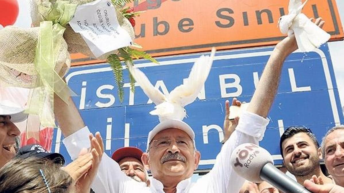 Mitinge herkes gelebilir