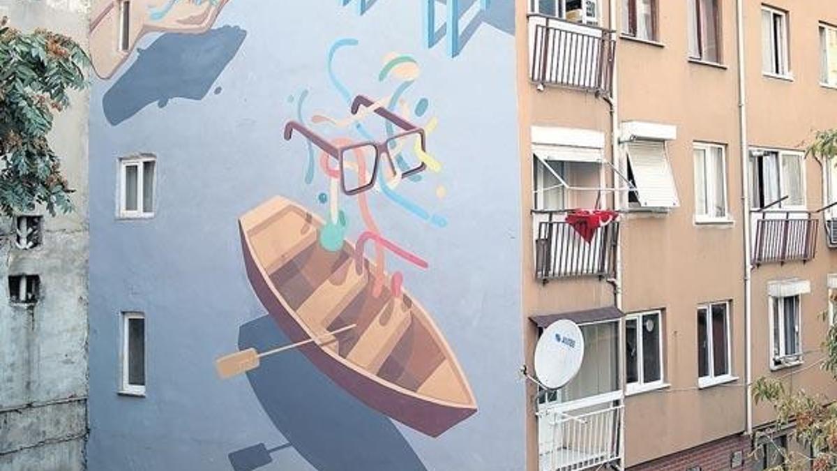 Kadıköy’ün apartmanları sanatla buluşuyor