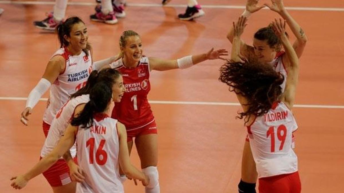 A Milli Bayan Voleybol Takımı ikinci maçında galip