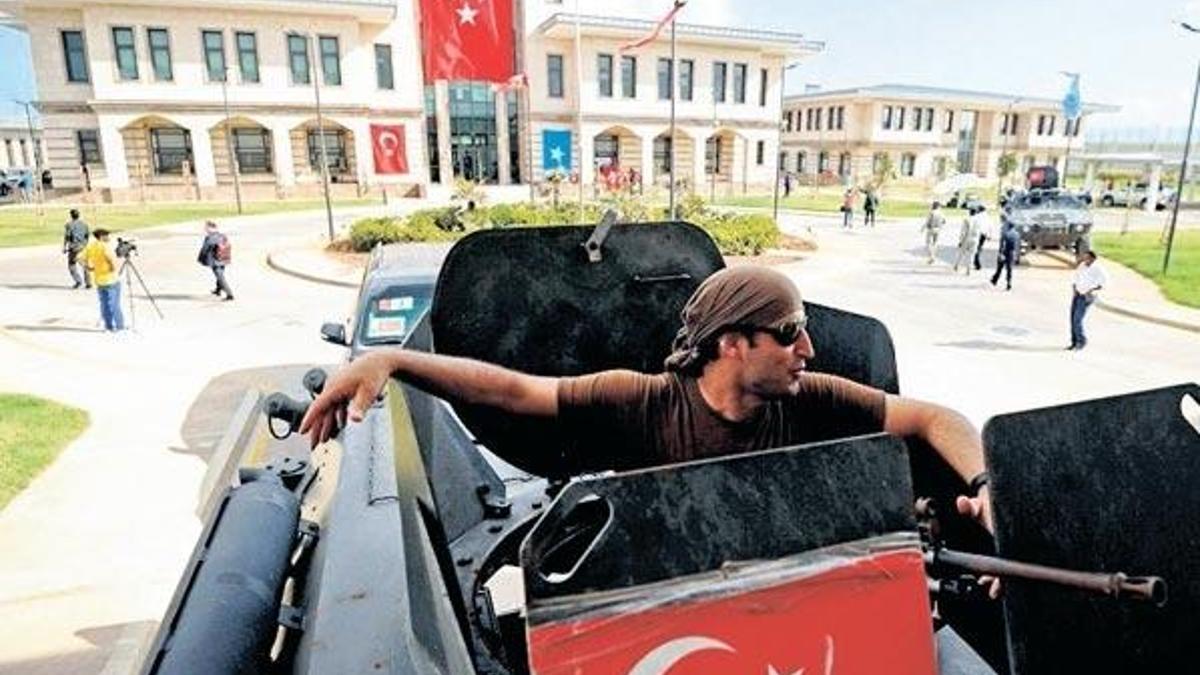 Somali’deki üs faaliyete hazır