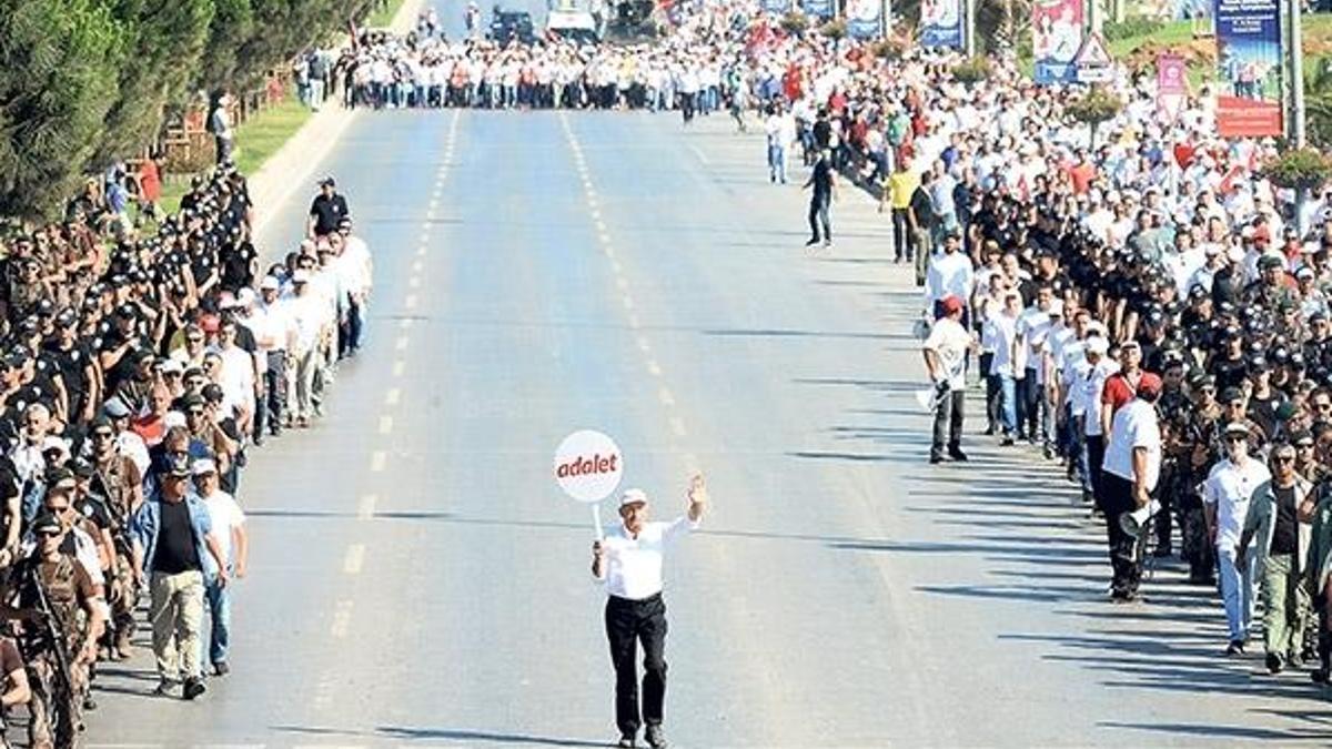 ‘Korku gömleğini çöpe attık’