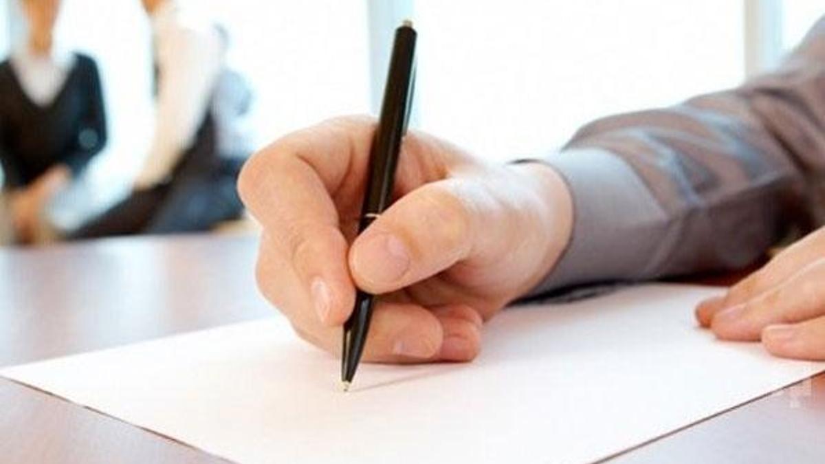 Portekiz'de üç bakan istifa etti