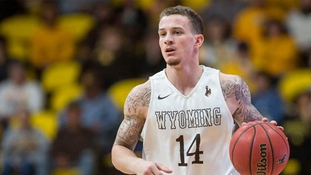 Anadolu Efes, Josh Adams'ı bitirdi