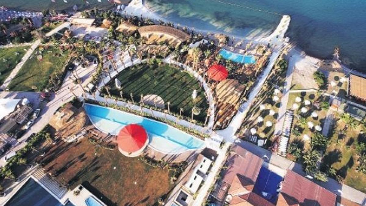 Alaçatı’nın en yenisi Biblos