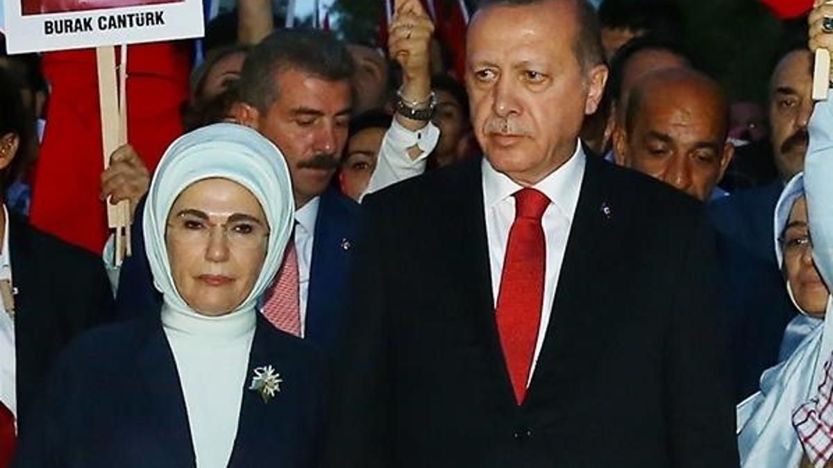 Erdoğan 15 Temmuz şehidinin ikizini yanına koruma olarak aldı