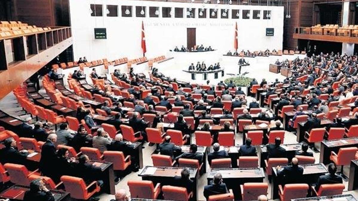 TBMM’de bu hafta OHAL ve İçtüzük mesaisi var