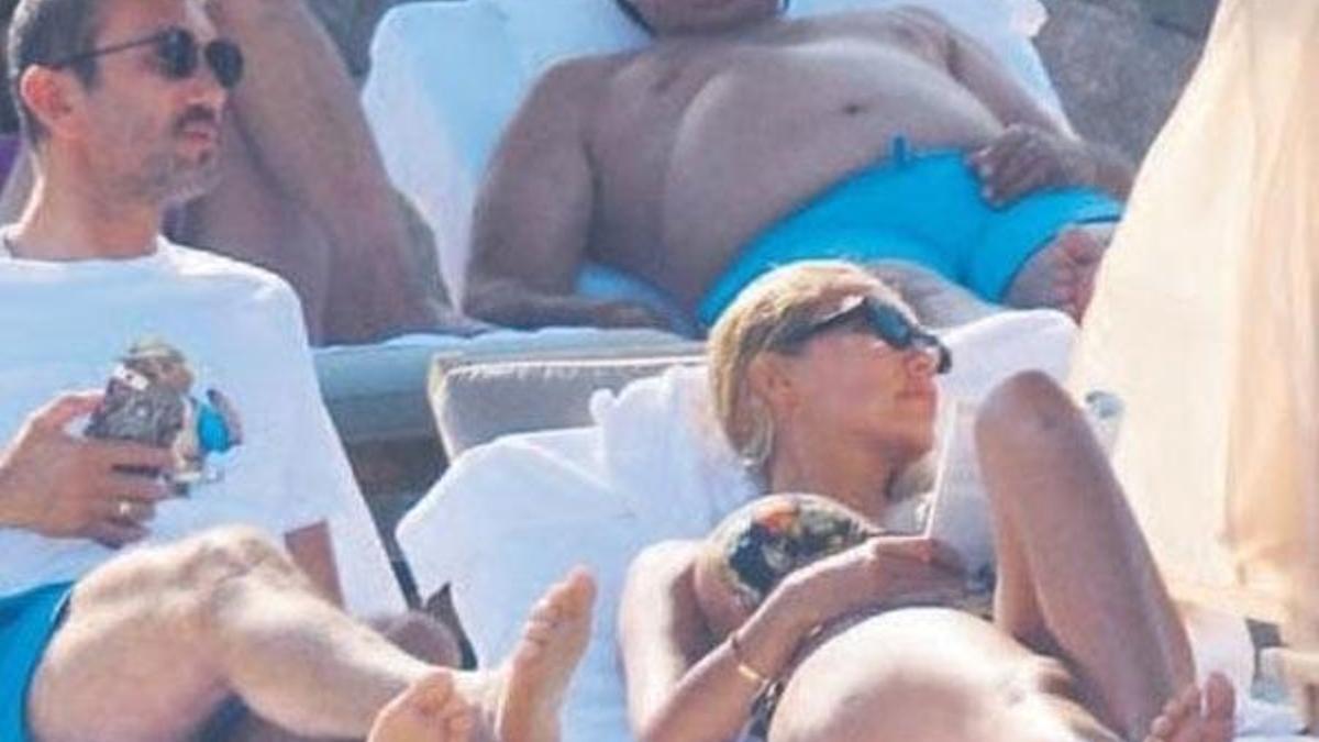 Rüştü’den bikini uyarısı