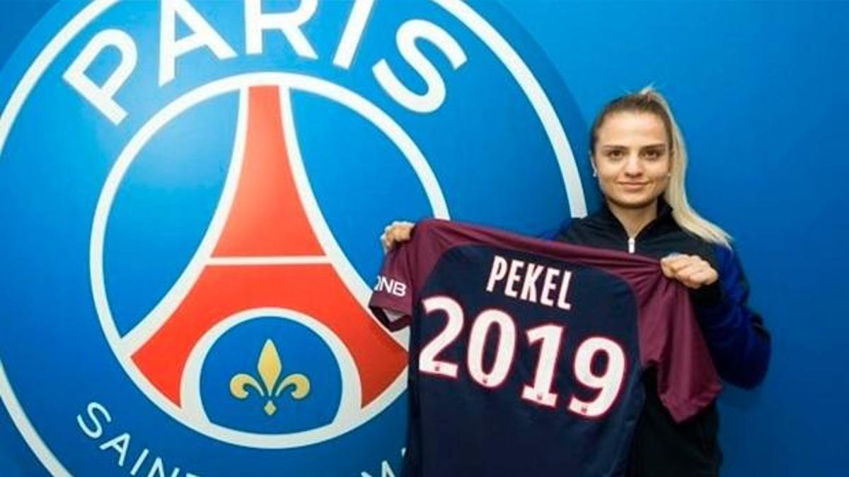 Kadın Milli Futbol Takımı'nın yıldızı Melike Pekel PSG'de