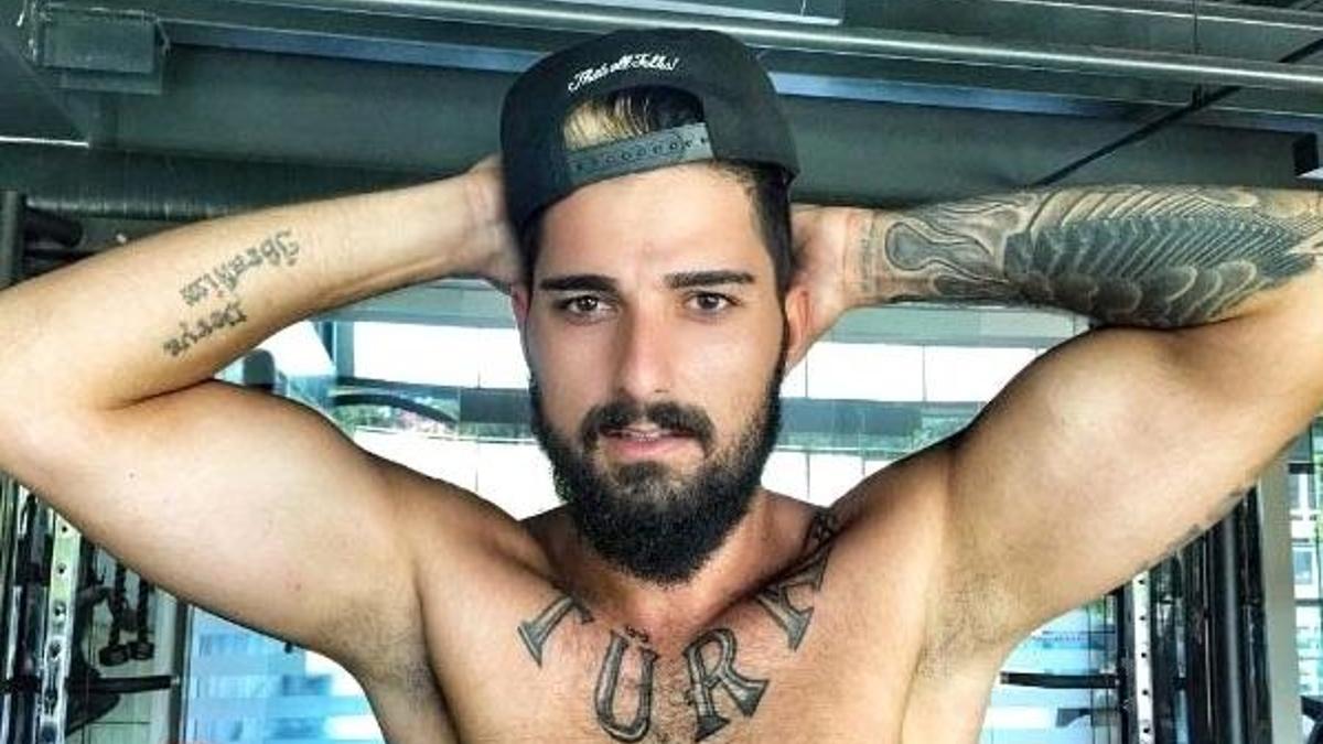 'Yemin ettim AVM'de çıplak gezeceğim!'