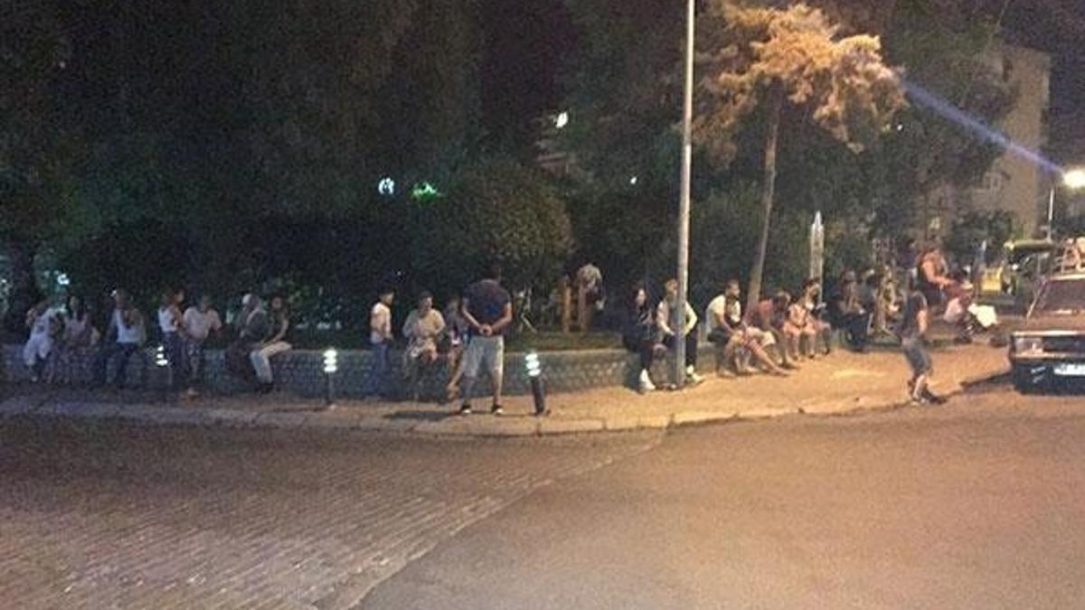 Son dakika: Ege sallanmaya devam ediyor! Bu kez 6,3 şiddetinde...
