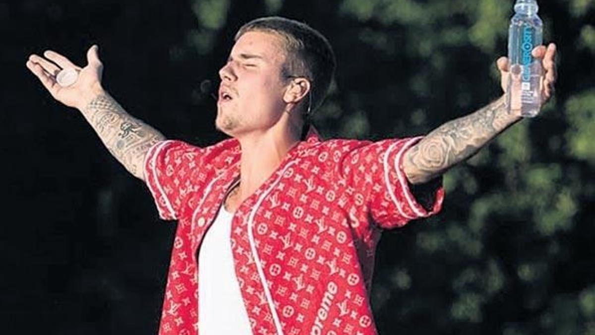 Bieber’a Çin’den kırmızı biber