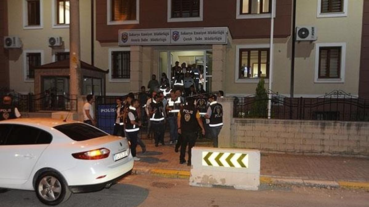 Sakarya’da 200 polisle ‘Huzur’ operasyonu gerçekleşti