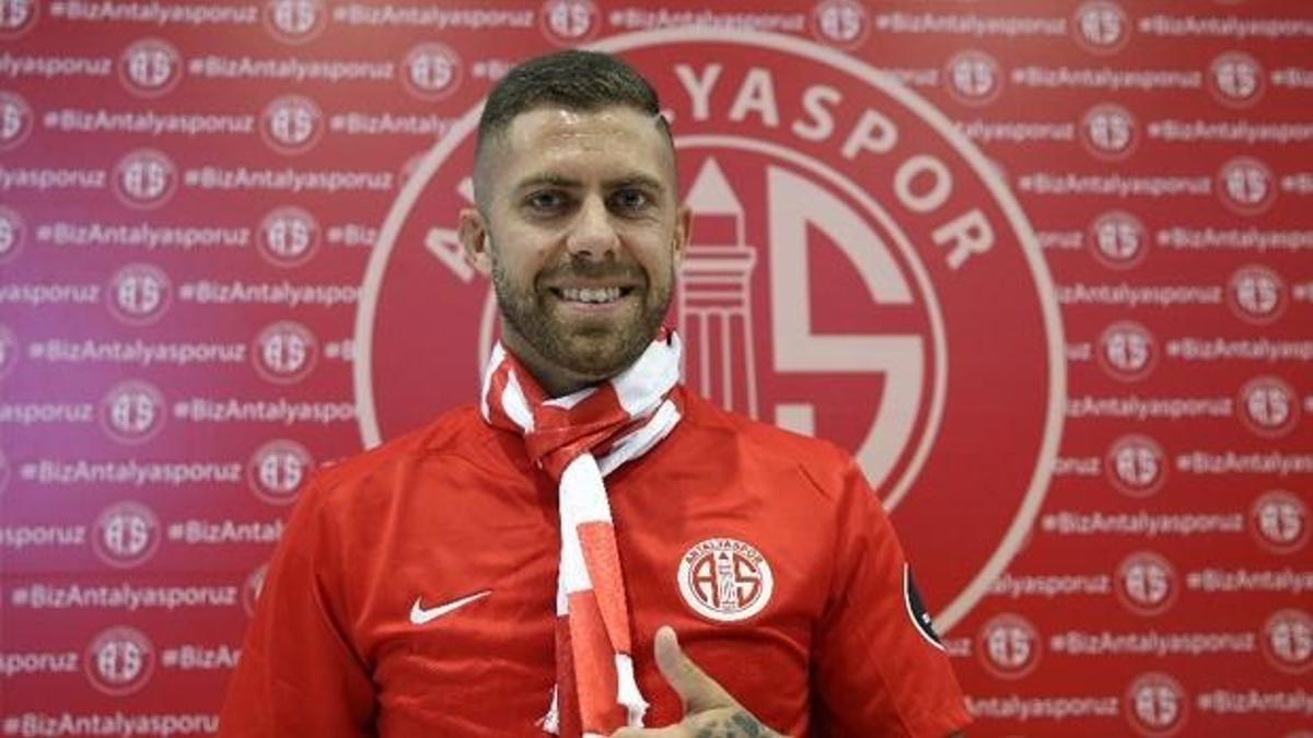 Antalyaspor'a büyük şok! Menez skandalı...
