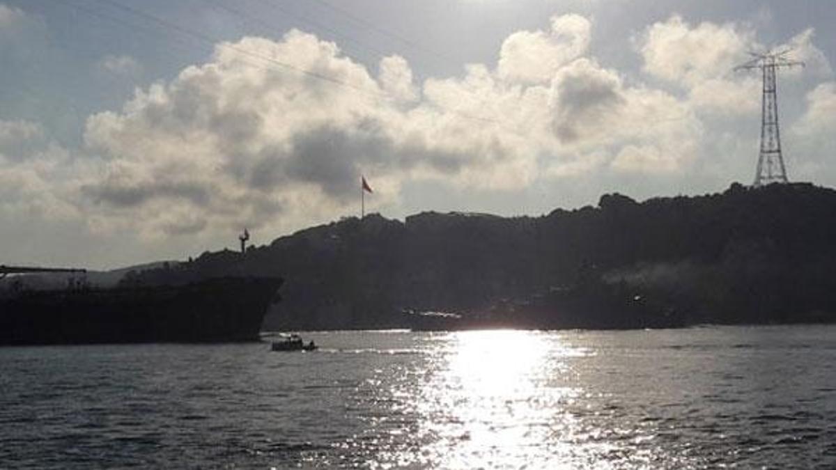 Rus savaş gemileri İstanbul Boğazı’ndan geçti