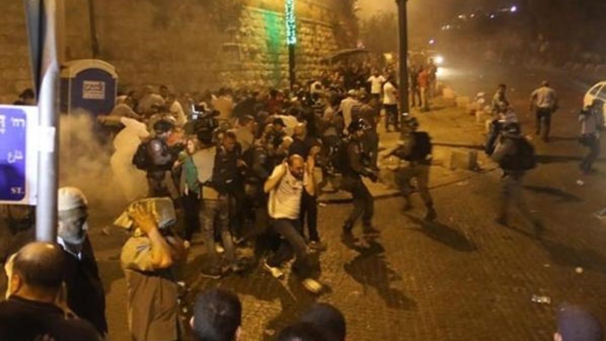 İsrail güçleri göstericilere ateş açtı: 1 ölü, 67 yaralı