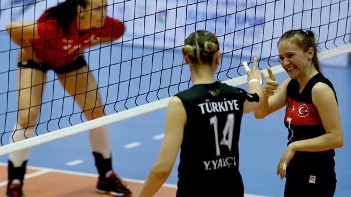 Kadın Voleybol Milli Takımı çeyrek finalde!