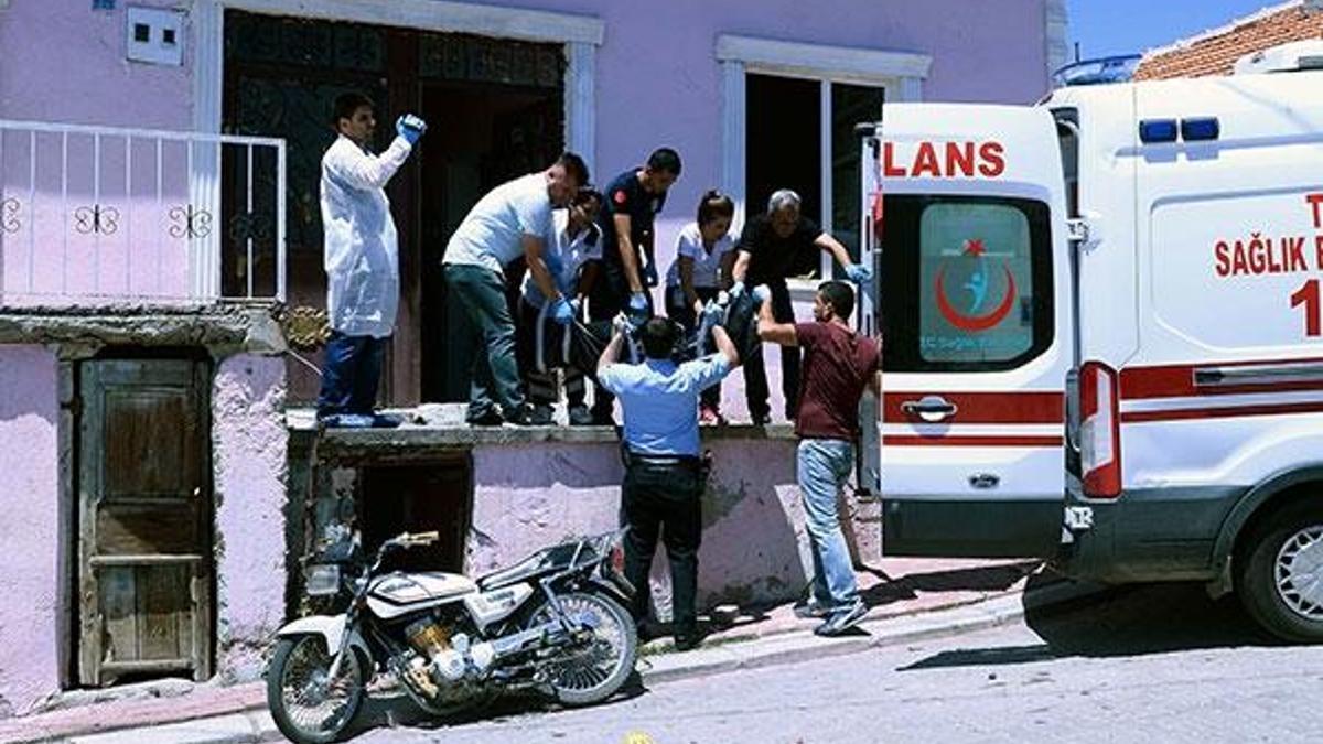 Uşak'ta komşuların gürültü kavgası: 2 ölü