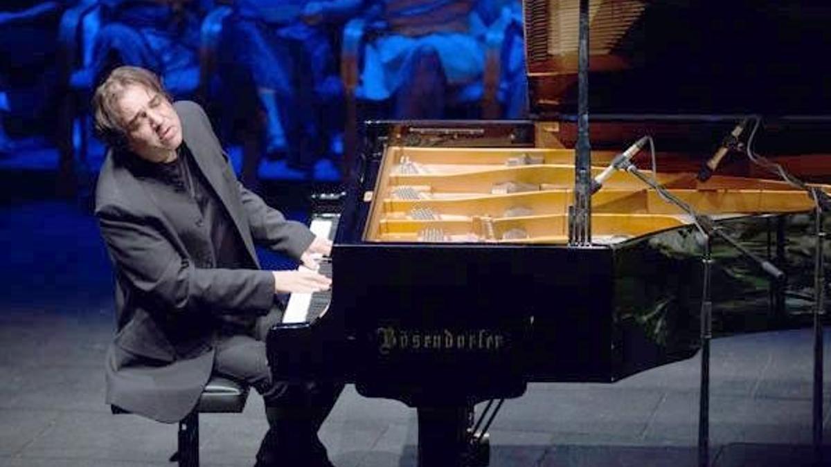 Fazıl Say konserinde ezan başlayınca...