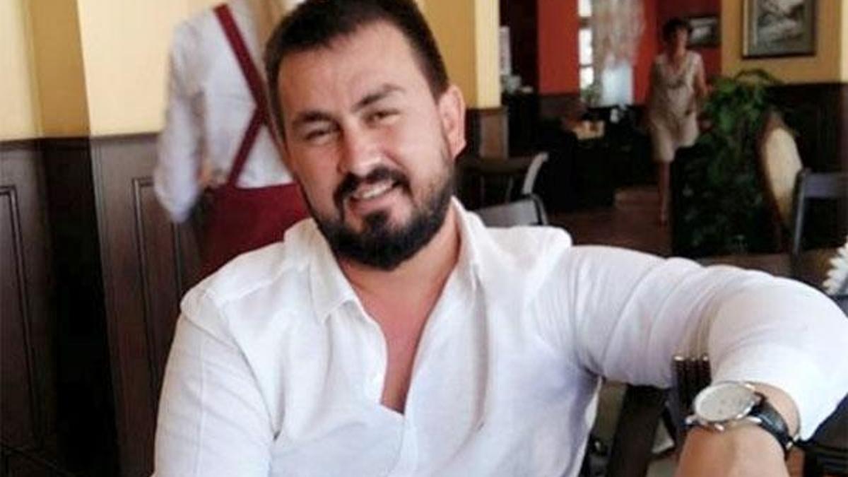 Lüks villada tabancayla intihar