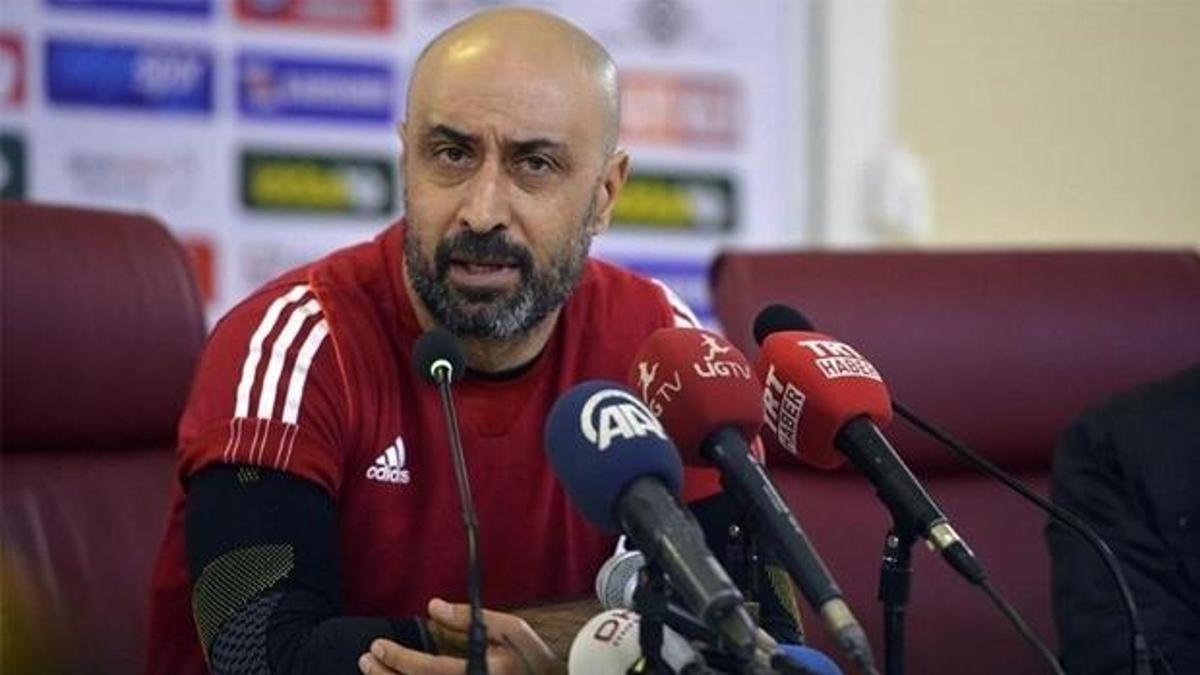 Genç milliler Tolunay Kafkas’a emanet