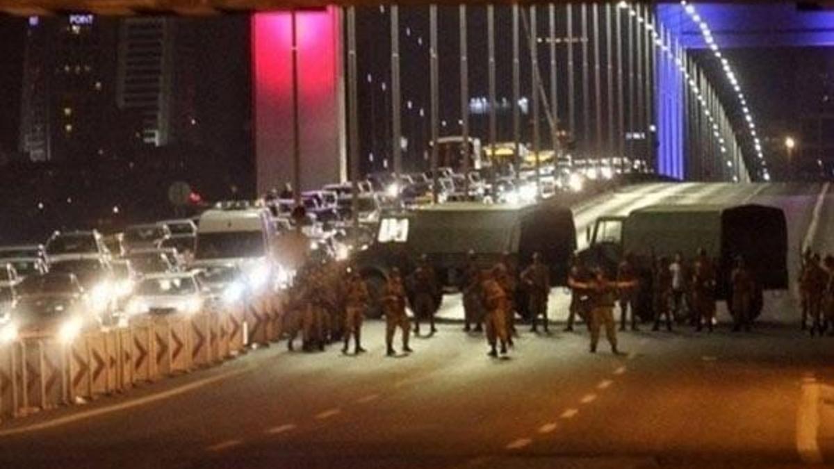 15 Temmuz'da köprüdeki olaylar 8 saat 23 dakika sürdü