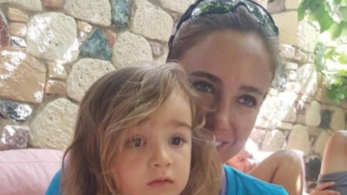 Çağla Kubat'tan 'masumiyet' paylaşımı!