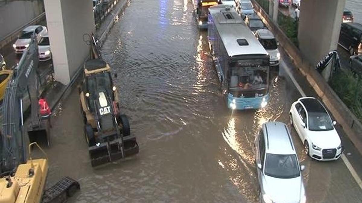 İstanbul'u vuran yağmur ve fırtınanın bu kadar şiddetli olmasının nedeni