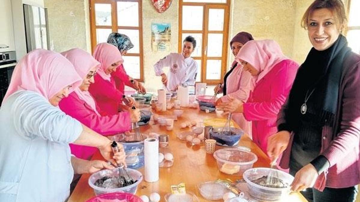 Kadınlar üretip kazanmayı öğrendi