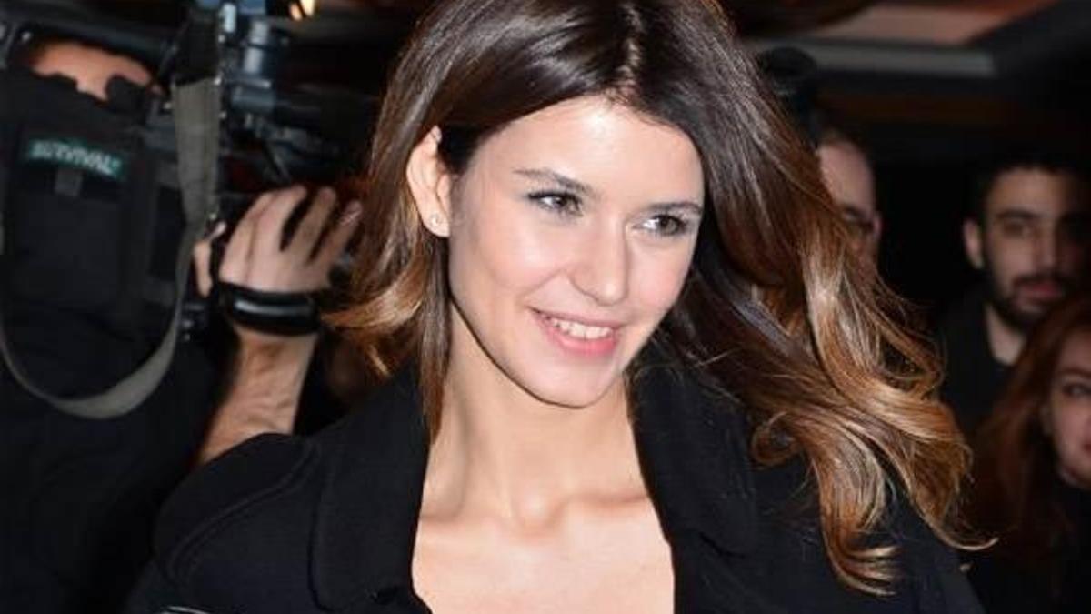Beren Saat 'Gazino'dan para basacak!