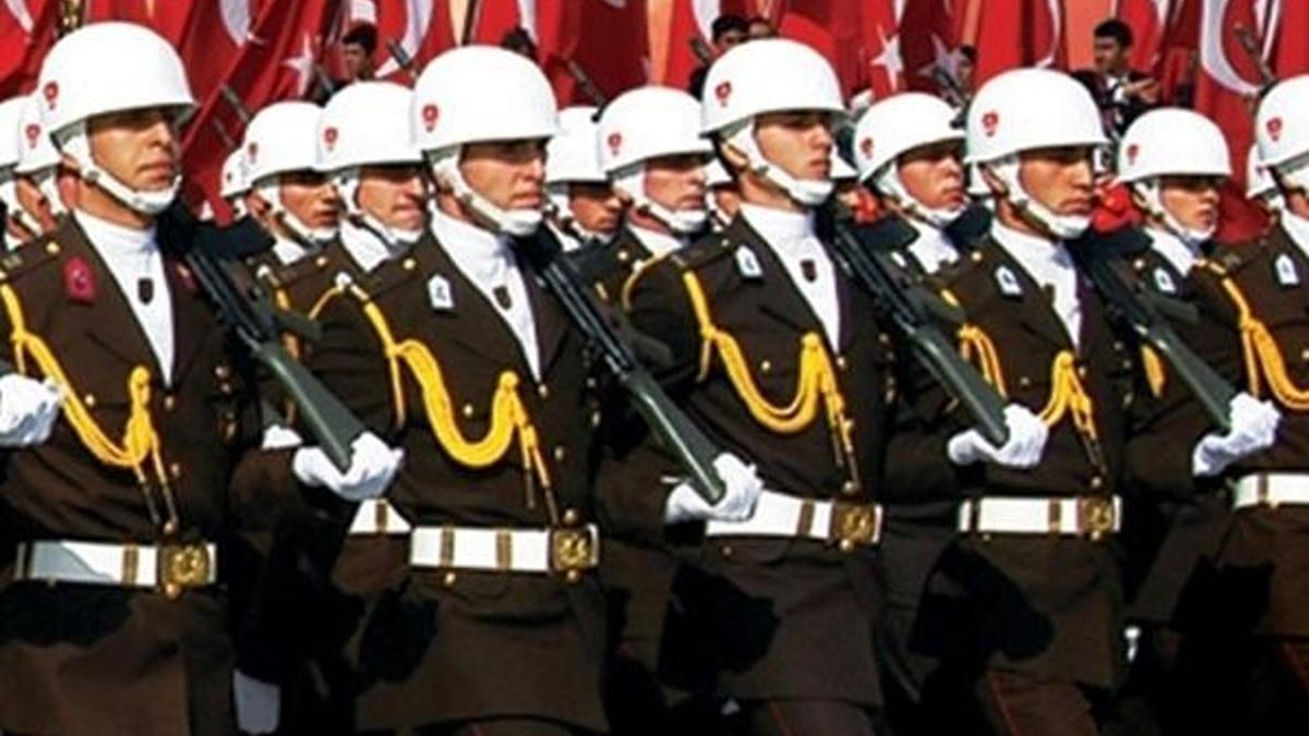 TSK'da kurmaylık sistemi değişti