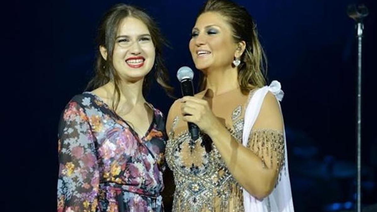 'Vazgeç Gönül' Harbiye'yi salladı