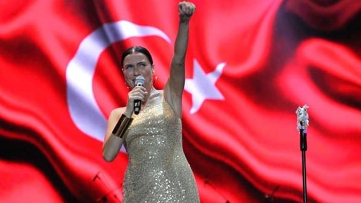Şevval Sam'dan ay-yıldızlı final!