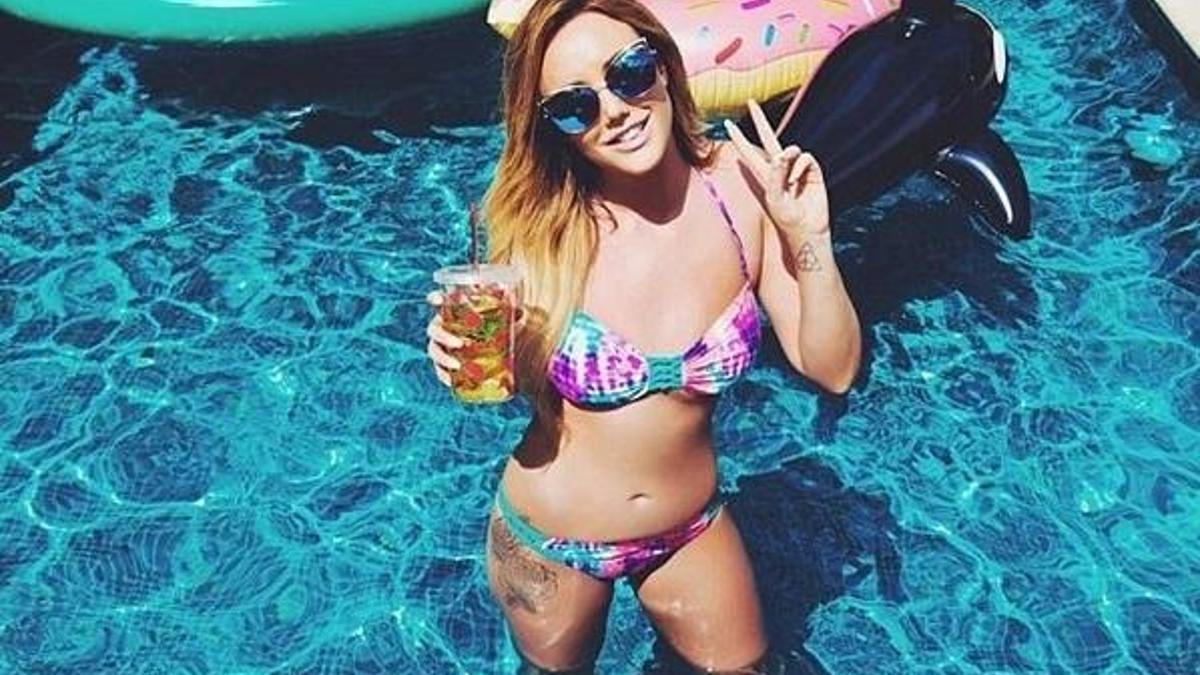Charlotte Crosby'den bomba itiraf: Cinsel ilişkiye girdim...