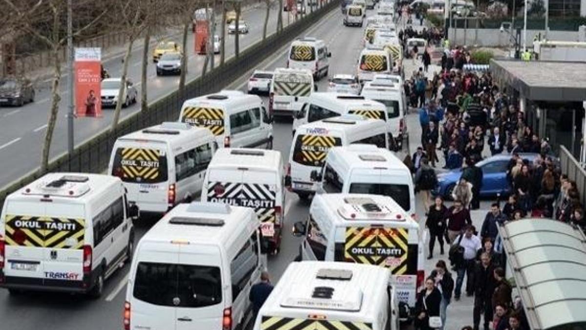 Ankara ve İzmir'de okul servisi ücretleri belli oldu!